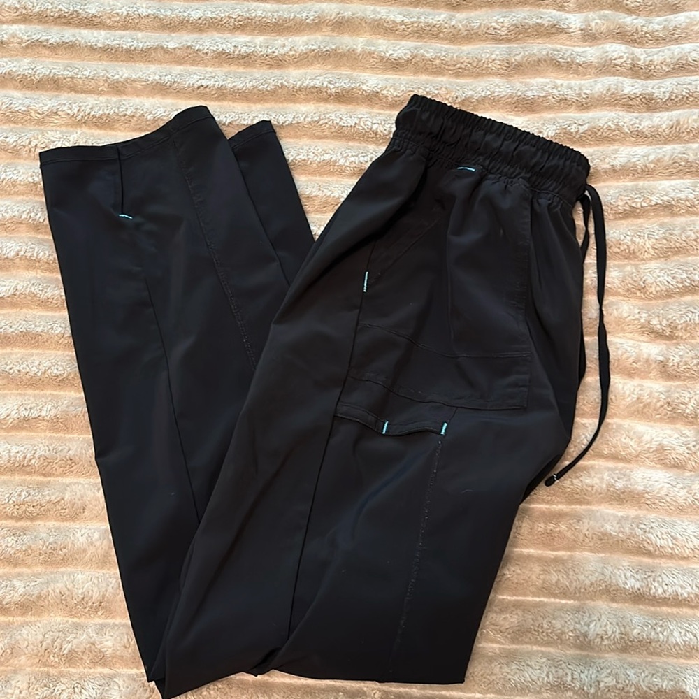 scrub pants ~ size M ~ black